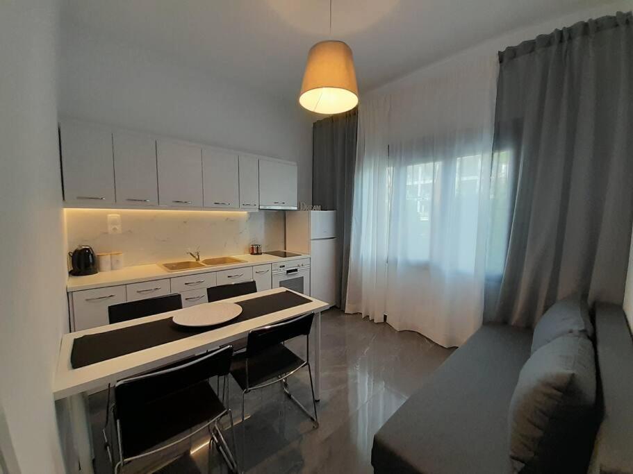 D4 Central Luxury Apartment Volos Exterior photo